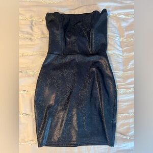 NWOT Lucy in the Sky Maclaine Edge Dress in Black Iridescent XS